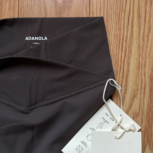 NWT Adanola ultimate Wrap Over Leggings - Coffee Bean - XS / Regular - Picture 5 of 6